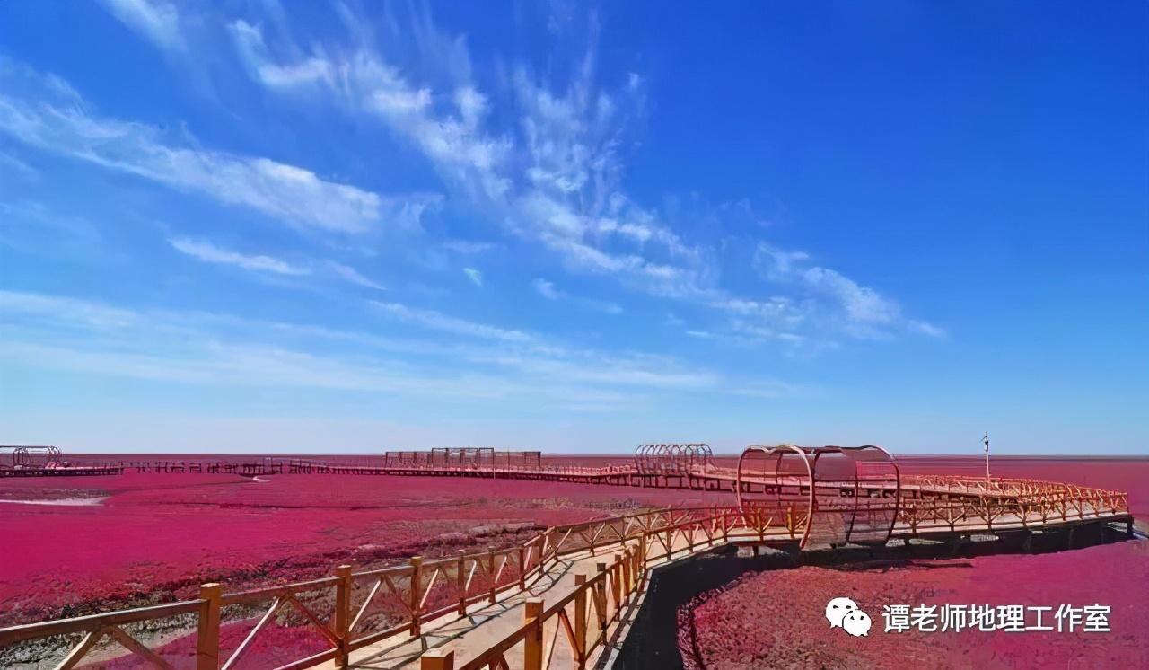 辽宁盘锦遭海水倒灌街道被淹
