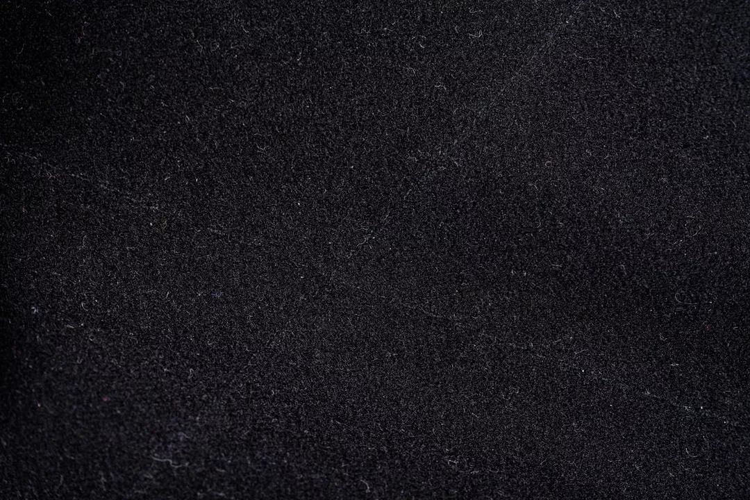 小交警的守护使命，贴脸宣传头盔安全，传递爱与陪伴的力量