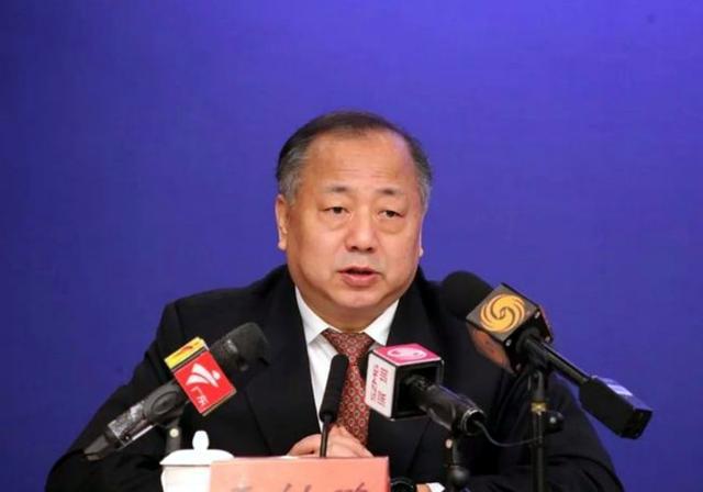 深圳市政协副主席王幼鹏被查背后的故事，探寻小巷独特风味之路