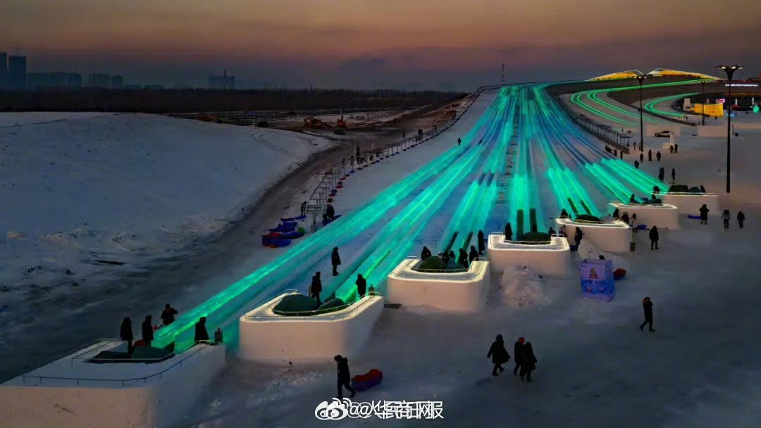 哈尔滨冰雪大世界震撼升级，面积扩至100万平米，冬季冰雪盛宴盛大开启！