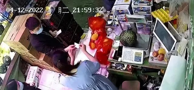 外卖小哥代购管制药品，便捷变犯罪之路