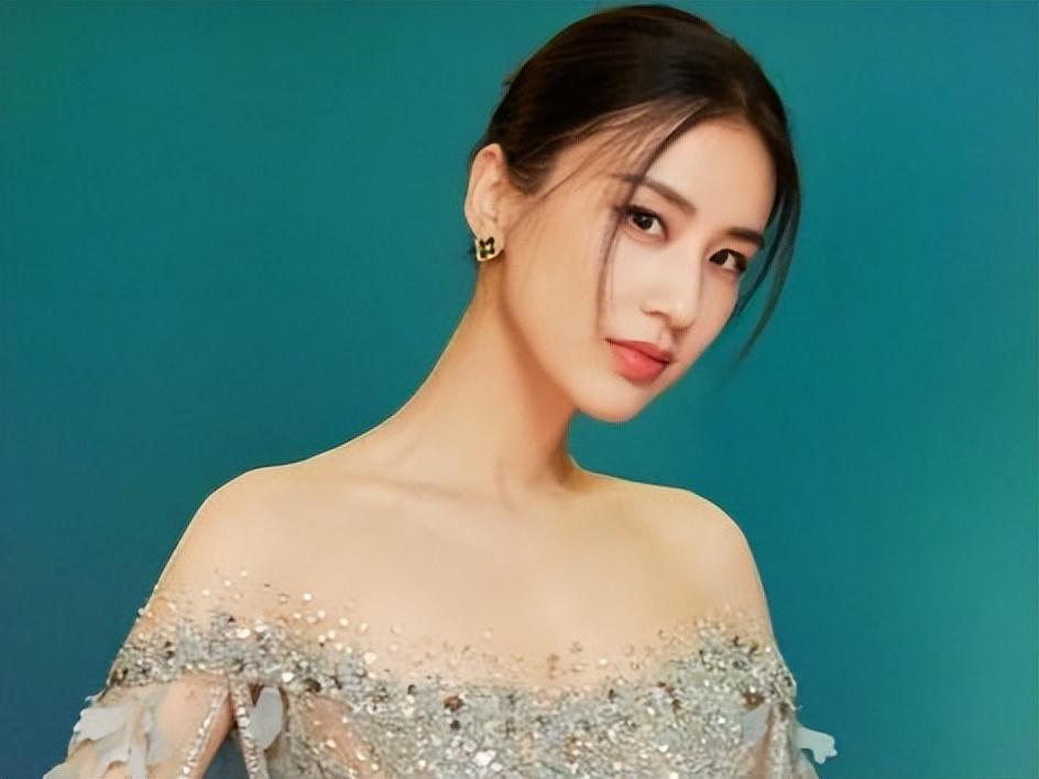 杨子黄圣依的财富之旅，自然美景与鼓舞人心的探索之路揭秘