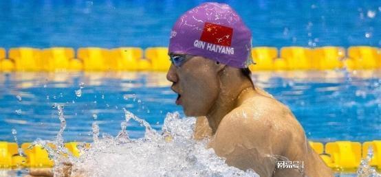 覃海洋荣膺游泳界新星，斩获8000美元奖金