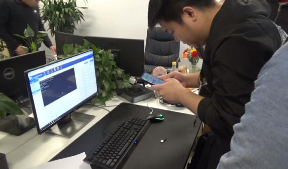 男子偷手机后进派出所求助反被刑拘，事件分析与观点论述