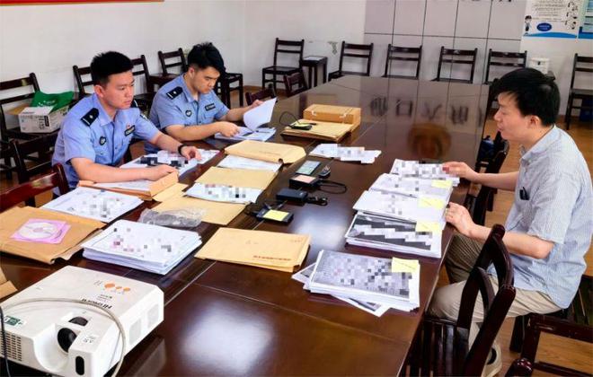 男子制造交通事故骗保行为揭秘，警示教育下的警示指南（切勿模仿）