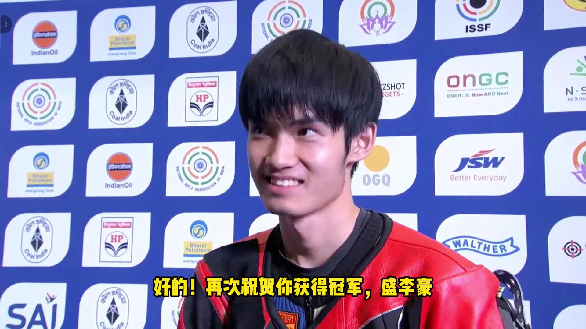 独家揭秘盛李豪夺冠背后的故事，英文采访精彩呈现！