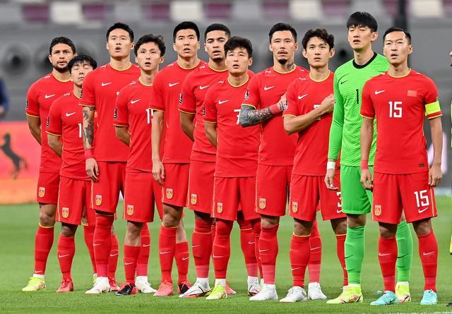 大学生揭秘，为何三连败仍坚定支持国足？