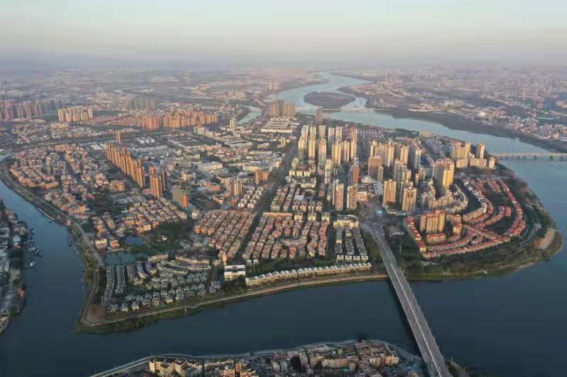 违建宿舍沿河占绿12年，时光下的反思与违建治理启示