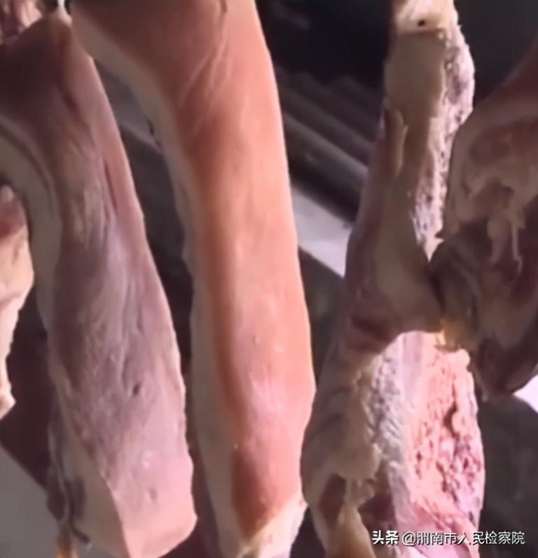 男子商场盗窃背后的故事引人深思，磕个头背后的深层原因与反思