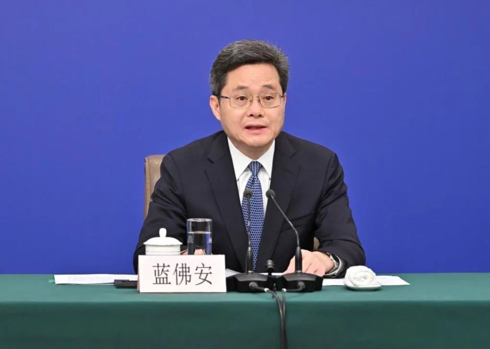 蓝佛安强调加强基层三保财力保障的措施与重要性