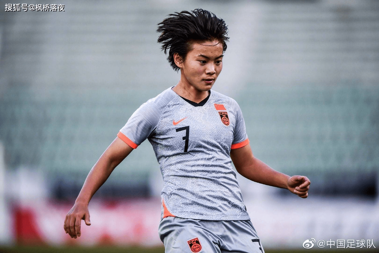 张睿刷新女足国家队最年长出场纪录荣誉时刻！