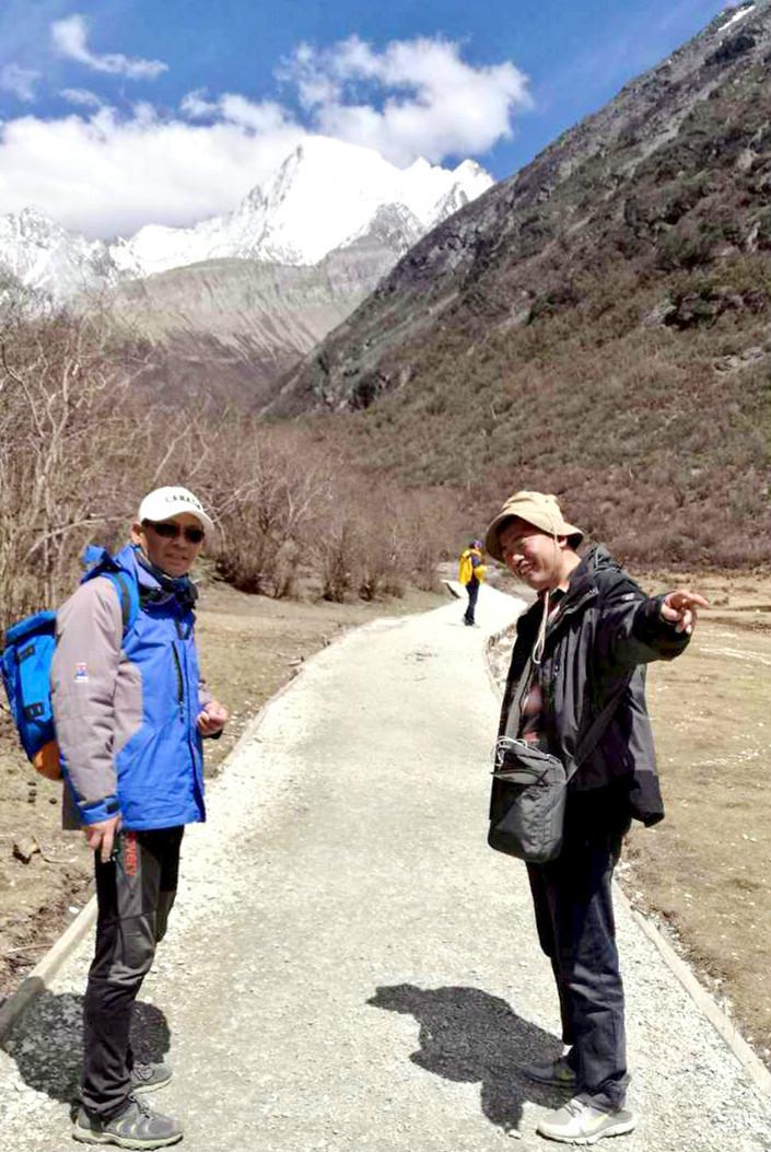 QQ飞车最新版本下载，探索自然美景之旅，寻找内心的宁静与平和