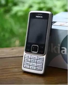 最新Nokia手机，小巷深处的惊喜发现