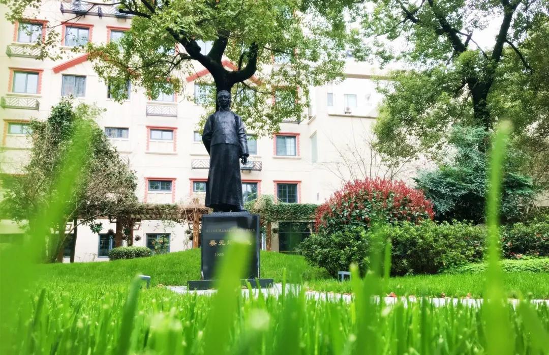 全国疫情最新动态下的自然美景探索，寻求内心的宁静与平和