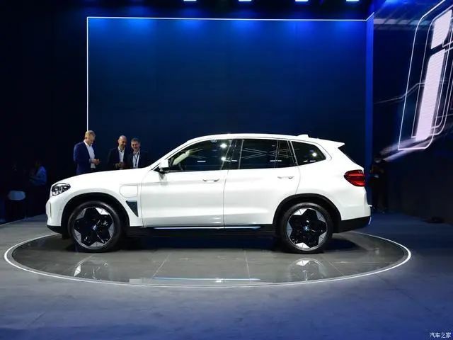 宝马最新SUV，科技与豪华的新里程碑