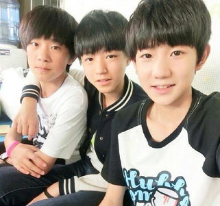 TFBoys最新照片展现变化、学习与自信的力量