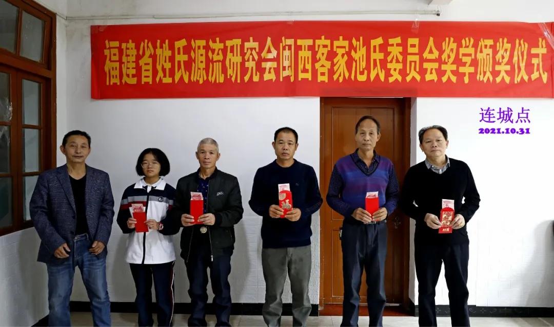 最新千元机推荐，友情、科技与家的温馨纽带之选