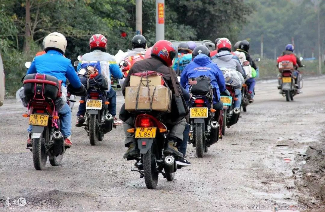 2013最新摩托车，自然美景探索之旅启幕