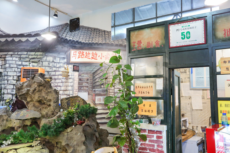 最新法律动态下的独特小巷美食之旅揭秘