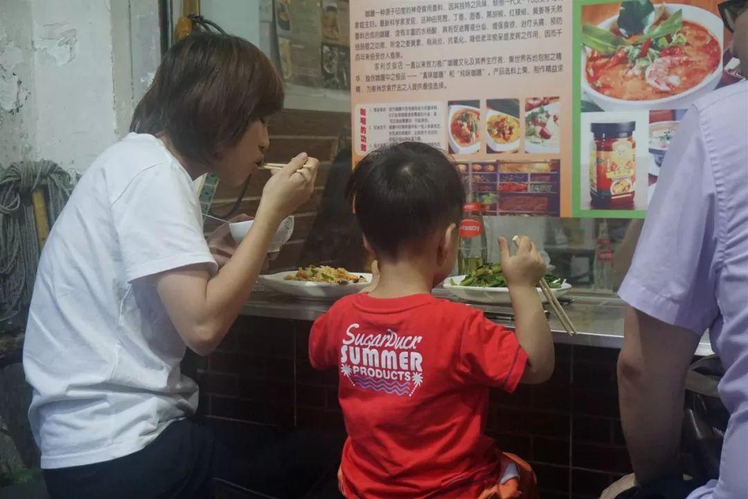 特色小店奇妙之旅，探索小巷中的最新技术培训宝藏