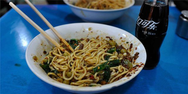 最新节奏法，小巷深处的独特音符与美食秘境探索
