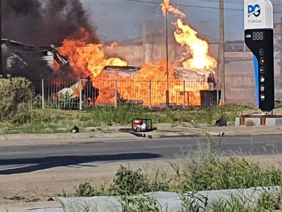 加油站爆炸事故最新更新报道