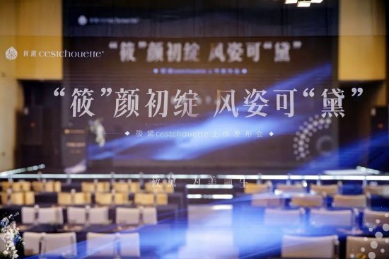 伍鸿亮最新动态，时代浪潮中的瞩目焦点人物
