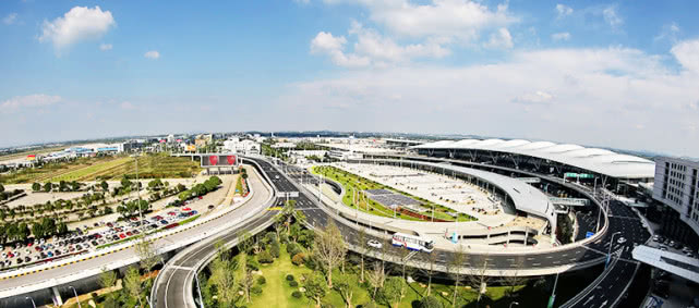 扬州泰州机场最新动态，科技巨头重塑航空体验