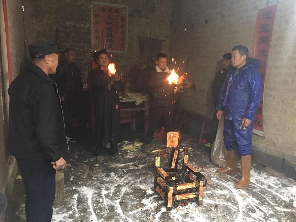 最新出马仙立堂口视频,最新出马仙立堂口视频，小巷深处的神秘仙堂，带你领略不一样的奇遇