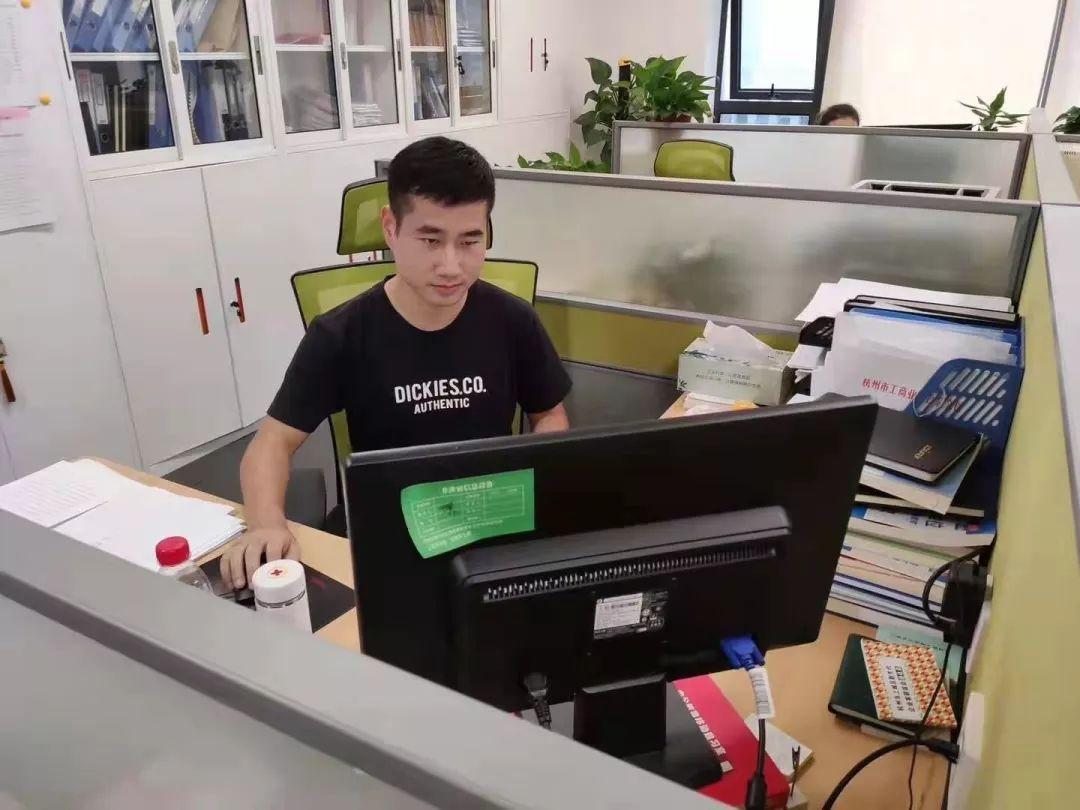 俄罗斯战火重燃，最新战争电影热血沸腾，震撼呈现！