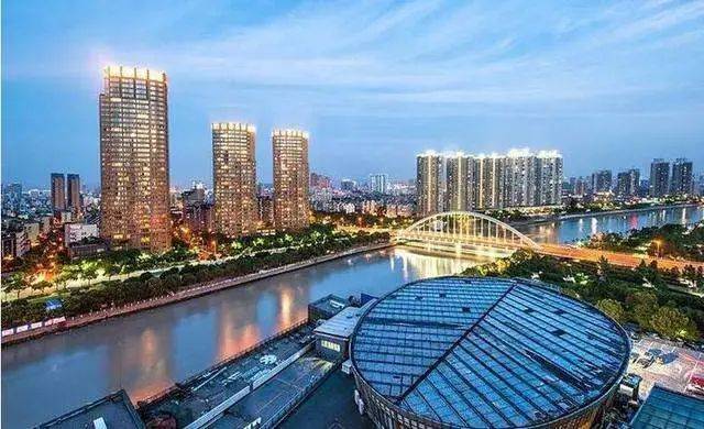 宁波楼市新动态，家的新篇章与友情的纽带，温馨故事不断上演