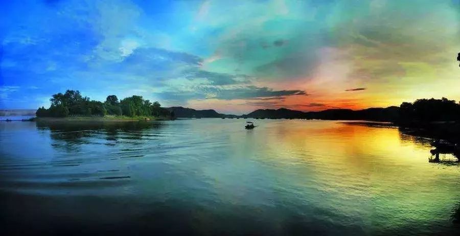 深华发A重组最新消息揭秘，自然美景探索之旅启动