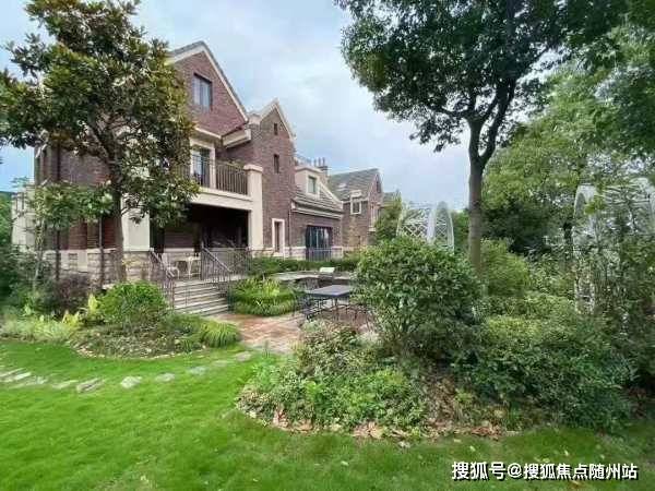 地方债券最新动态与自然美景的旅行邀请