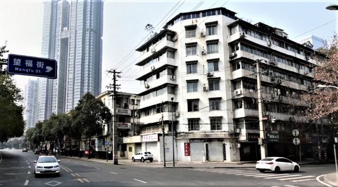辛巴最新回应揭秘，小巷隐藏宝藏与特色小店的独特魅力