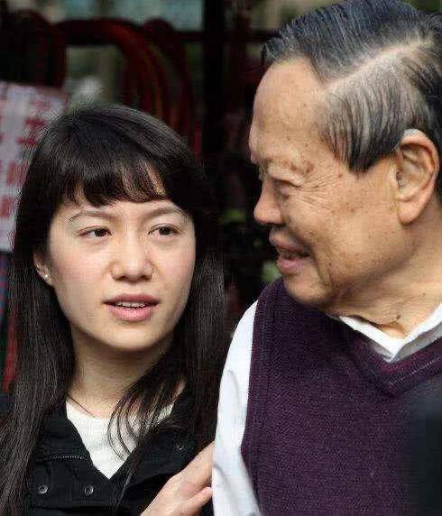 翁帆最新照片，时光倒流的美人风采惊艳时光