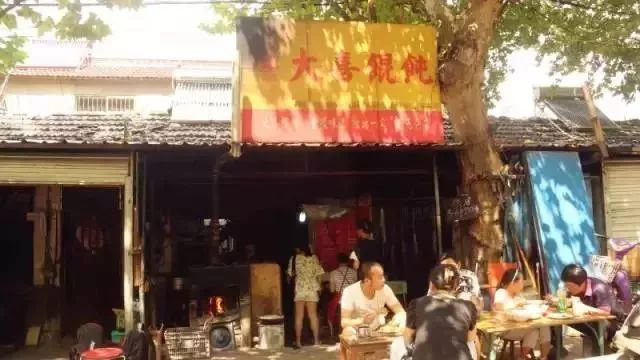 祖贝莱最新，小巷中的美食秘境探索