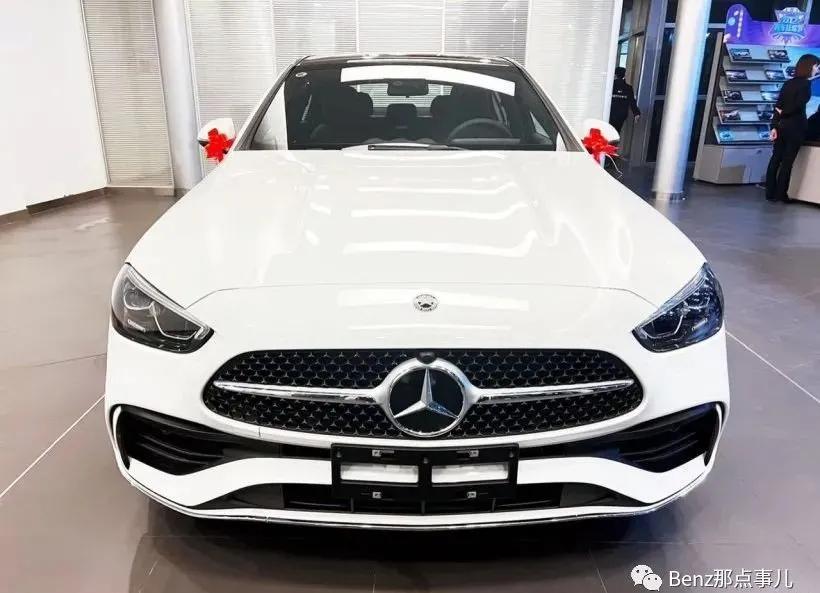 奔驰C260最新价格揭秘，时代背景下的豪华轿车价值演变