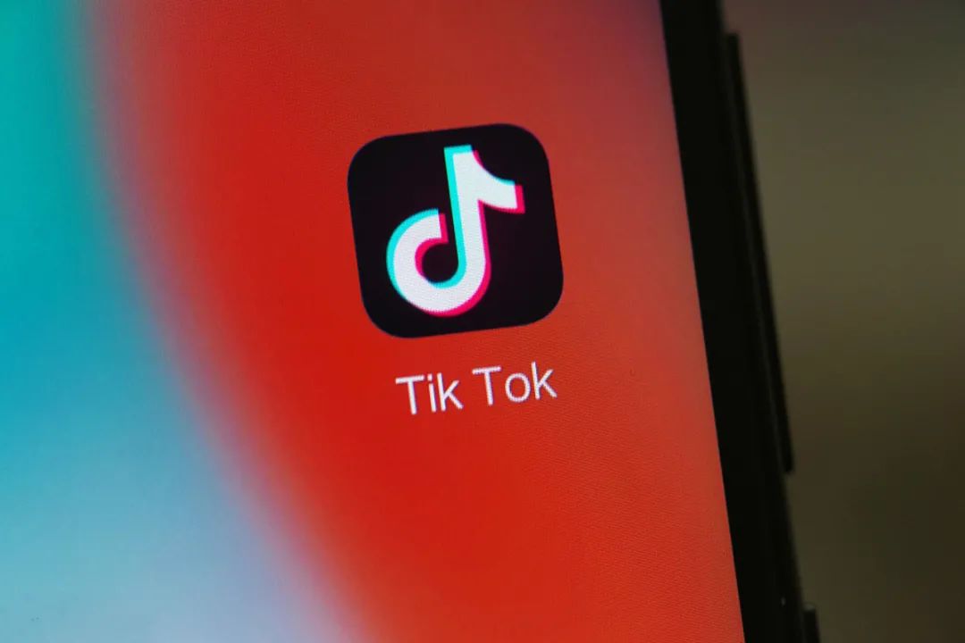 TikTok最新动态，自然美景探寻之旅，内心宁静的启示