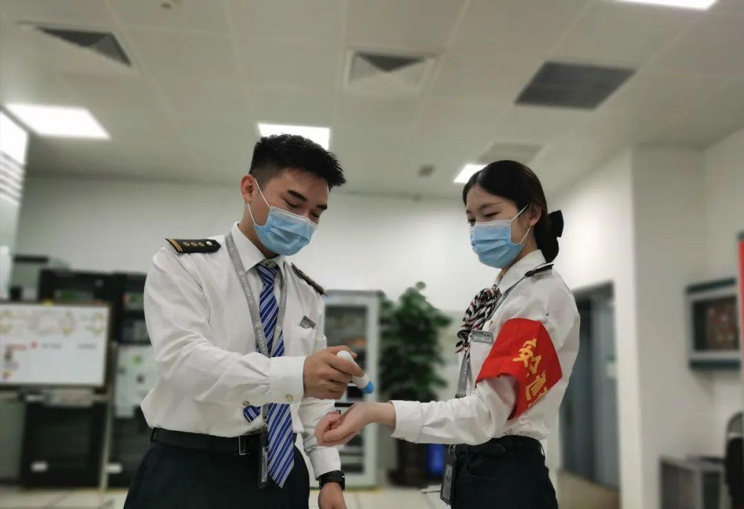 吉利S1上市，开启幸福驾驶之旅