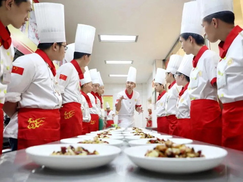恩施厨师招聘信息揭秘，烹饪艺术成就人生舞台的厨艺之星！