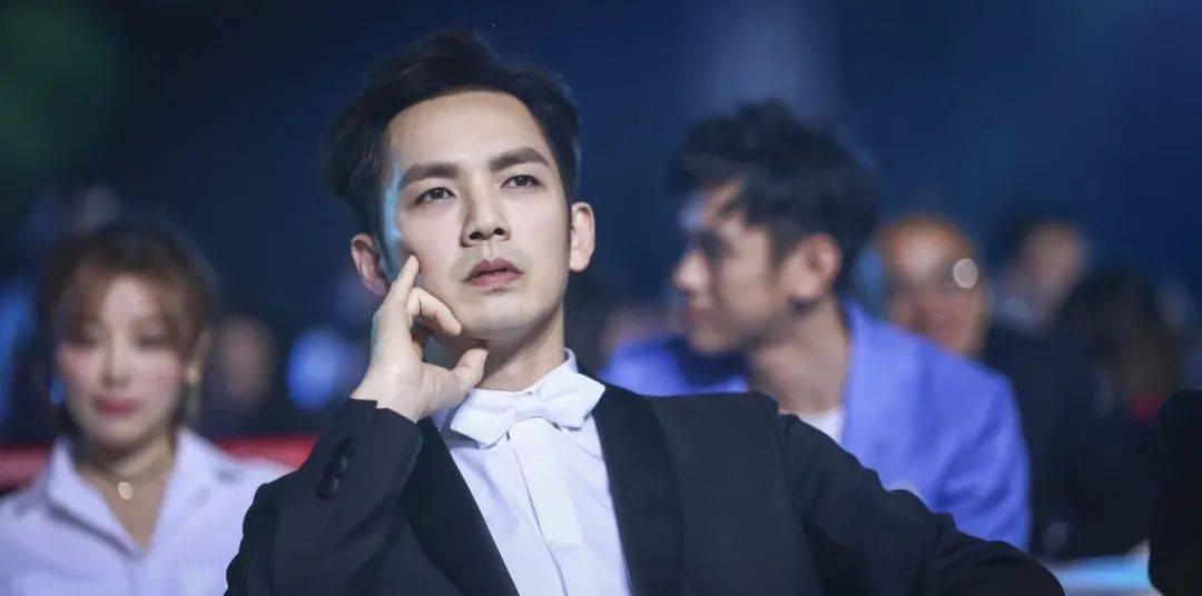 著名演员李虎，演艺之路的闪耀之星