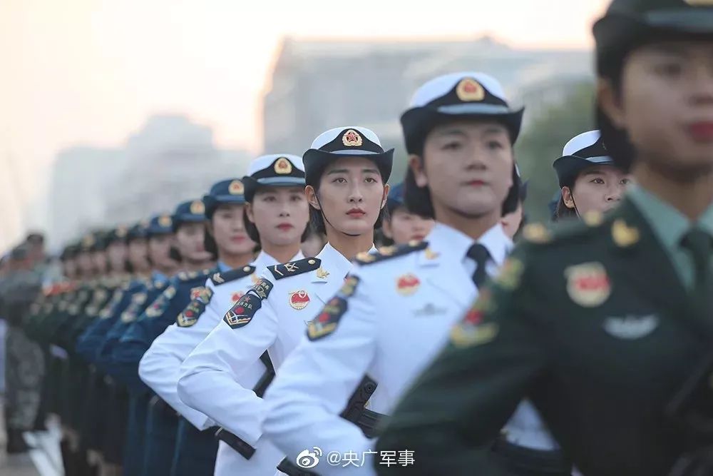 麻辣女兵演员阵容，励志之旅展现变化、自信与成就感