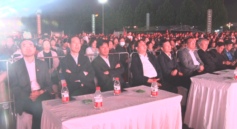 昂比赛，引领时代的激烈竞赛