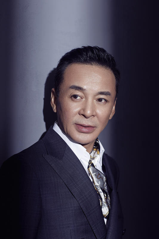 如何成为出色演员？王苗演员的经验分享与步骤指南