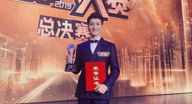 演员刘洪涛，从舞台到荧屏的自信与成就感之路