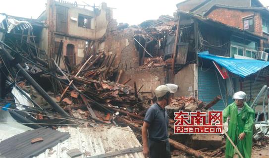 福建莆田台风最新消息，风雨中的温馨日常故事