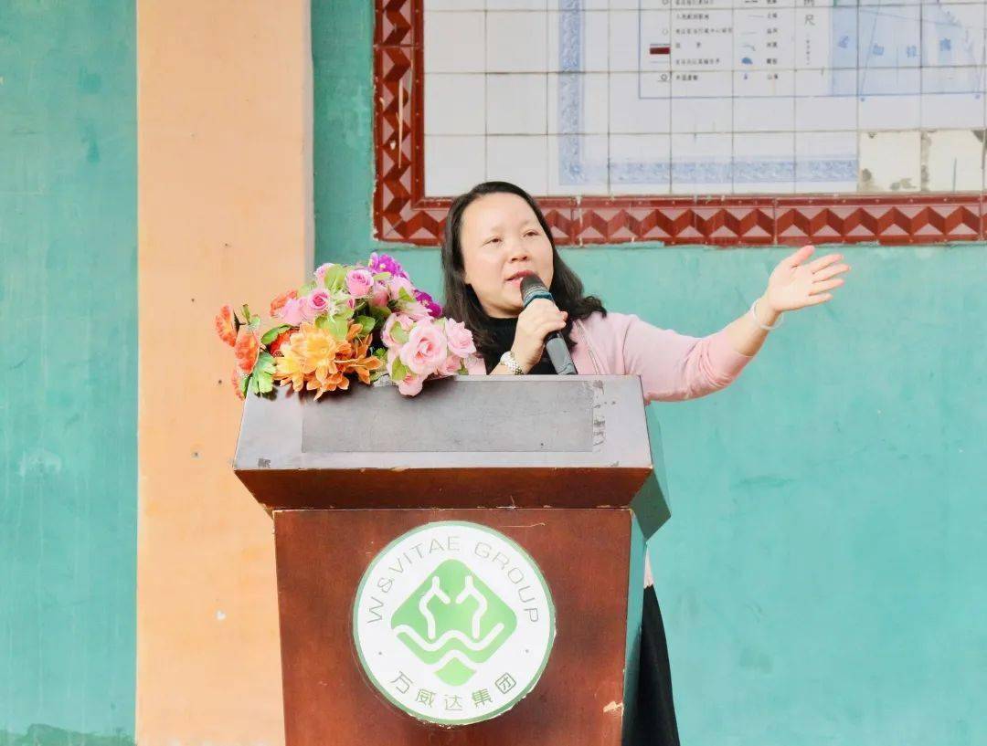 王梅最新风采，学习之光，自信与成长的旋律