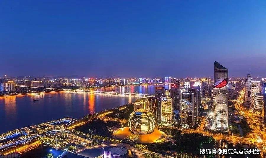 云霓最新小说深度解析及其影响力探讨