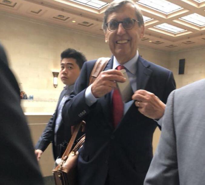 主持人周立波最新动态更新